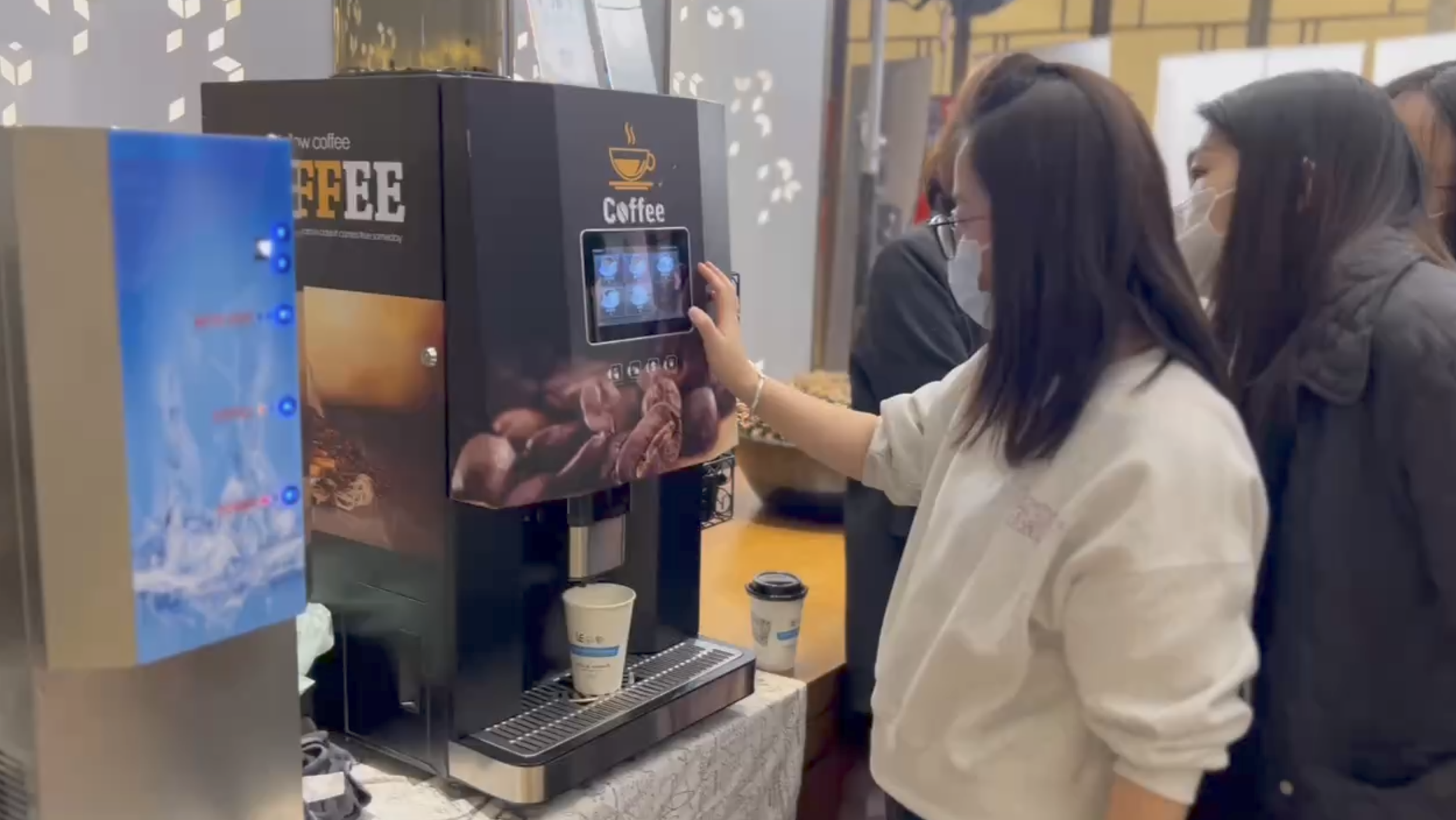Tips for Choosing the Best Freshly Brewed Coffee Vending Machine