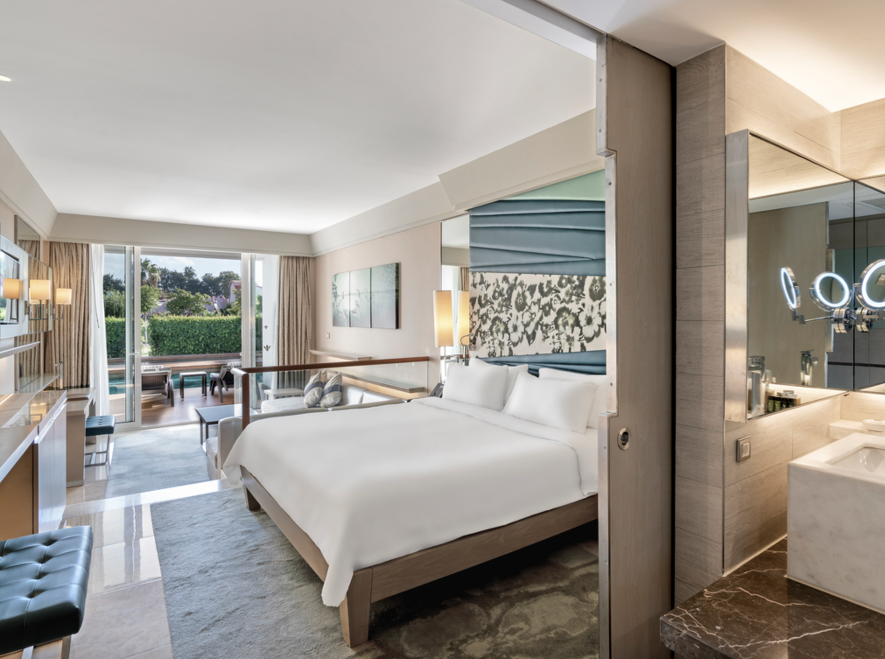 How to Create a Luxurious Hotel Room with Rixos Furniture